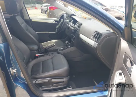 2018 Volkswagen Jetta 1.8T Sel from USA, damaged, VIN 3VWL17AJ0JM236248